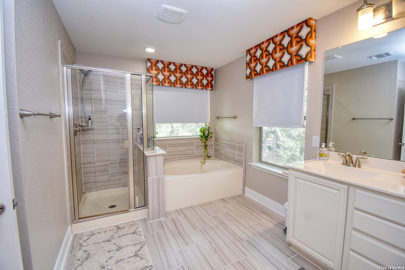 26013 Los Mirasoles Boerne TX 78015