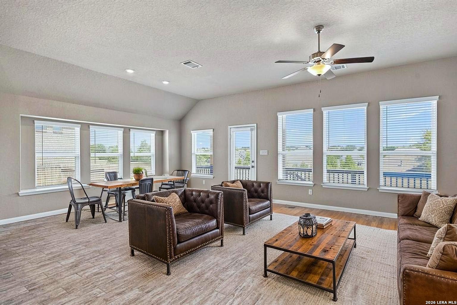 2112 Bailey Forest San Antonio TX 78253