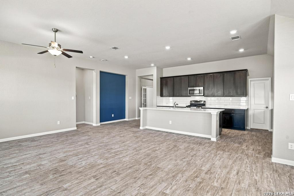 2112 Bailey Forest San Antonio TX 78253