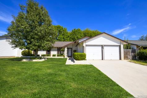 8227 Meadow Sun Street San Antonio TX 78251