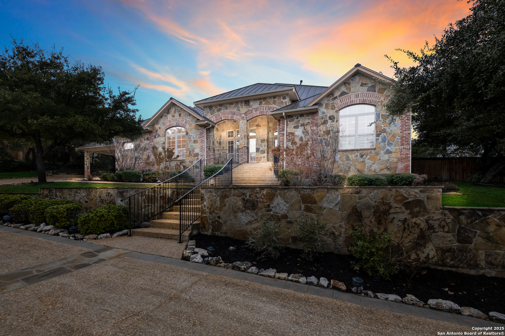 311 Pueblo Pintado Helotes TX 78023