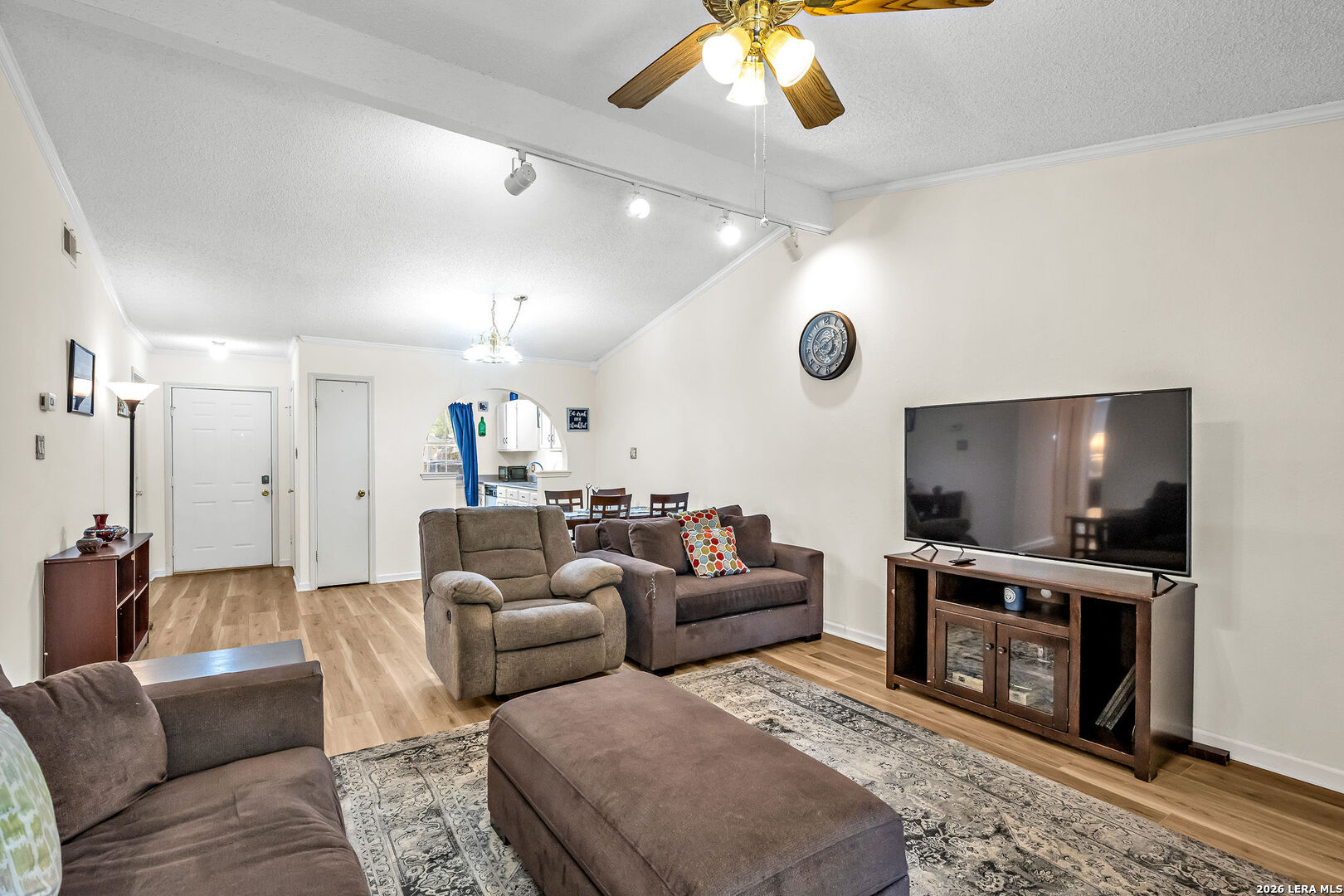 726 Meadow Gate Converse TX 78109