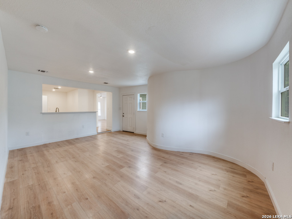 2207 Burnet San Antonio TX 78202