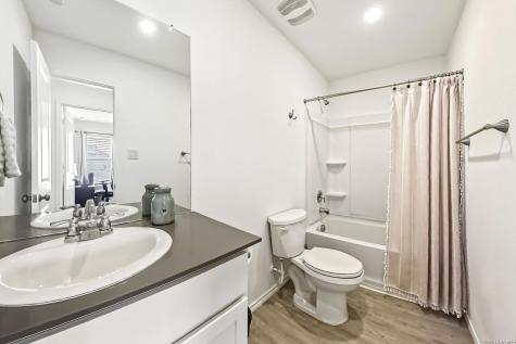 124 Wood Moss Floresville TX 78114