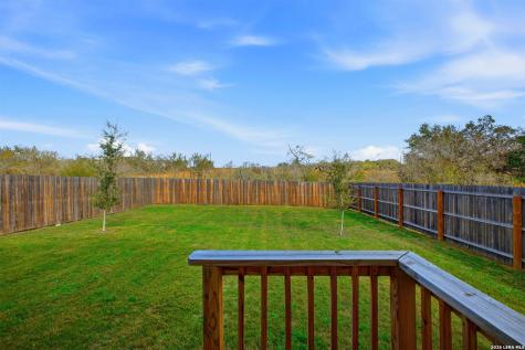 124 Wood Moss Floresville TX 78114