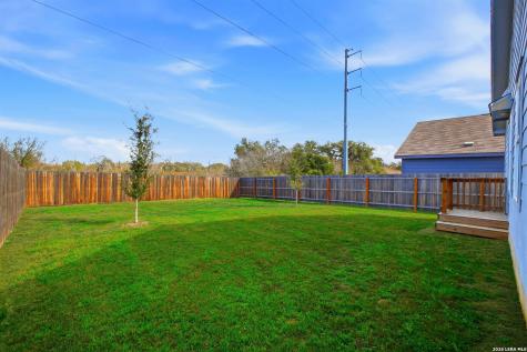 124 Wood Moss Floresville TX 78114