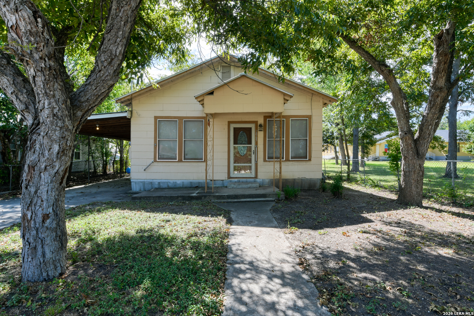 2065 W Mill Street New Braunfels TX 78130