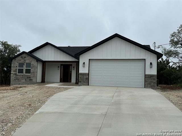 1260 Yaupon Drive Fischer TX 78623
