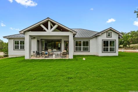 1465 Ironwood Road Fischer TX 78623