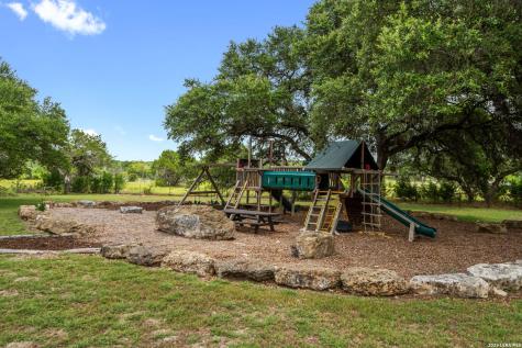 1465 Ironwood Road Fischer TX 78623