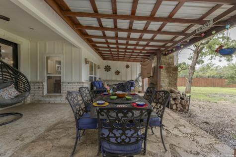 1516 Kings Ranch Road Bandera TX 78003