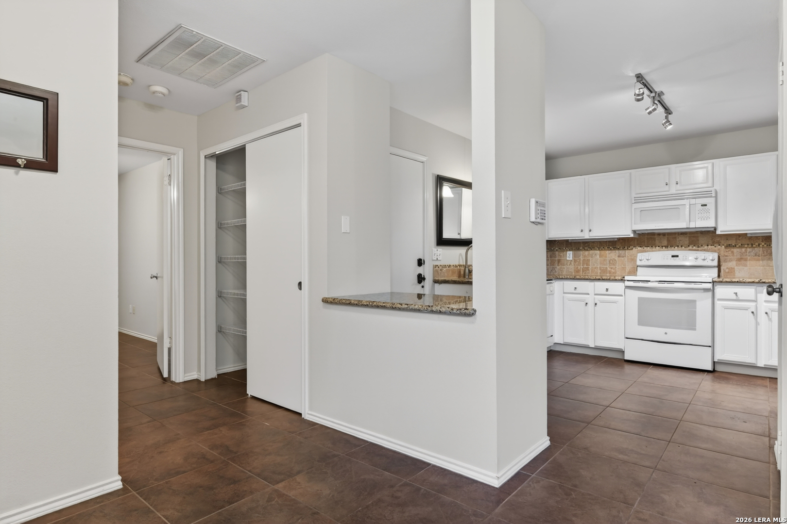 7819 Galaway Bay San Antonio TX 78240