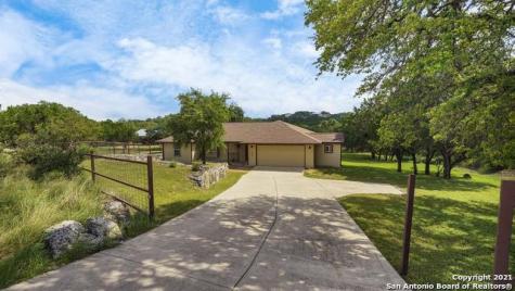 1830 Island View Canyon Lake TX 78133