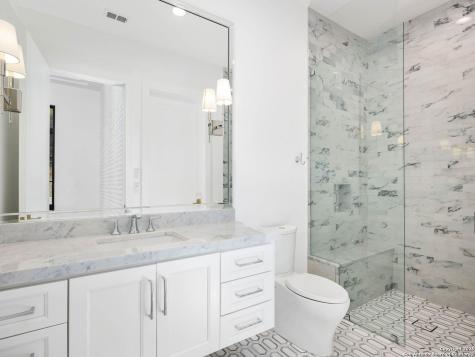 21511 Privada Avila San Antonio TX 78257