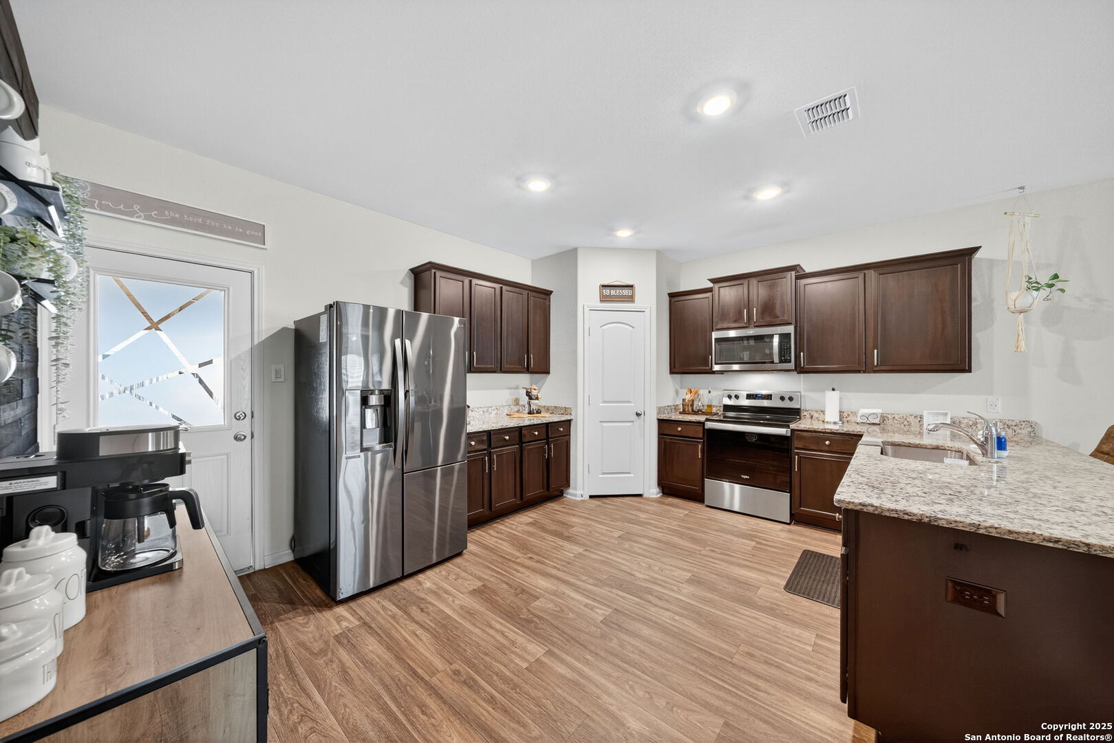 11827 Davalos San Antonio TX 78252