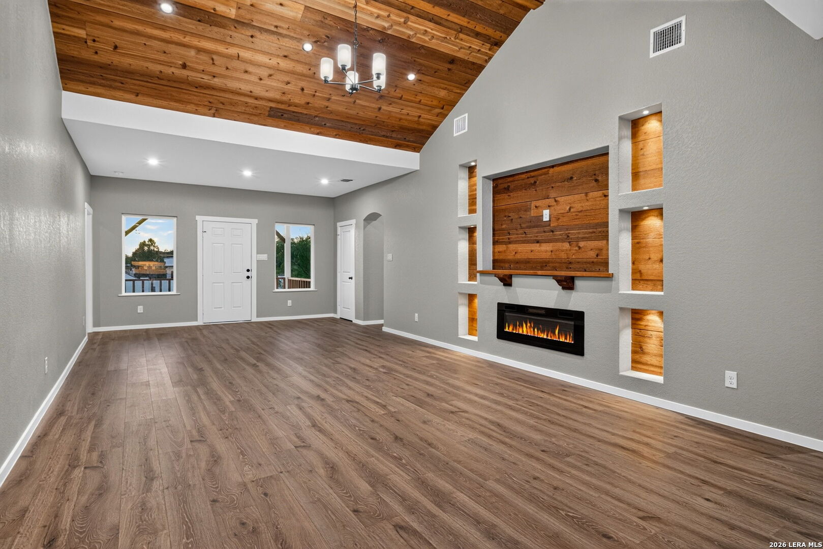 316 Royal Oaks Drive Somerset TX 78069