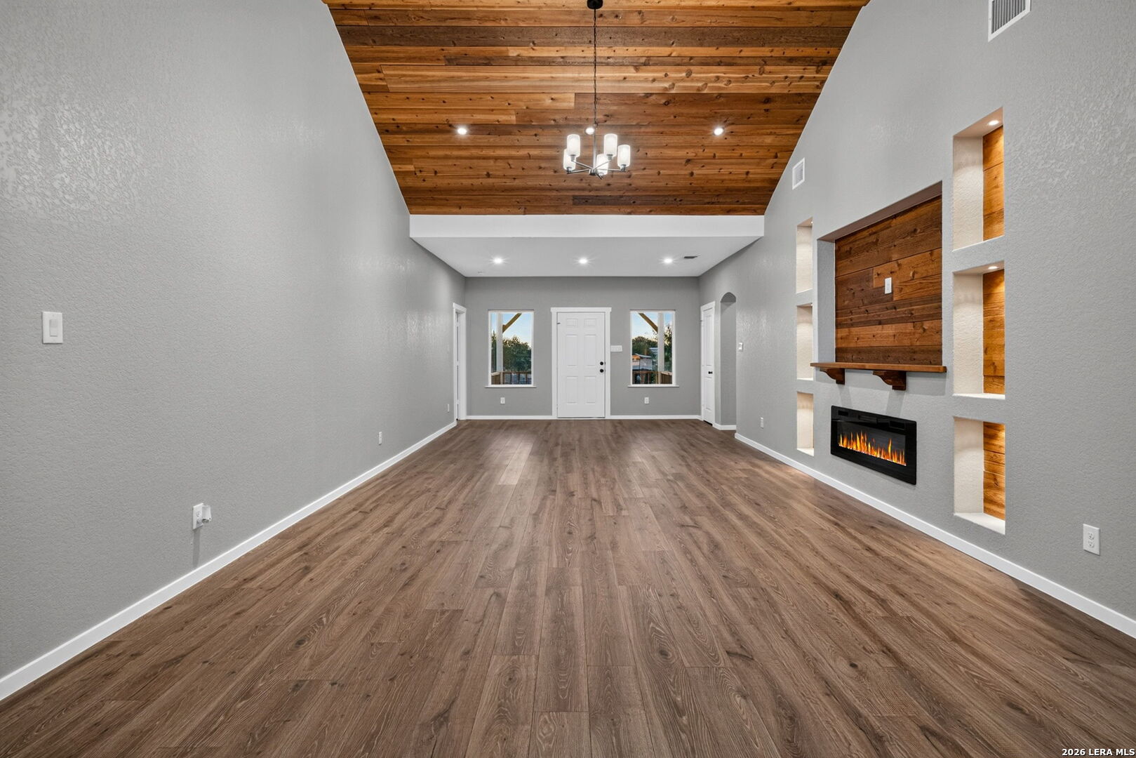 316 Royal Oaks Drive Somerset TX 78069