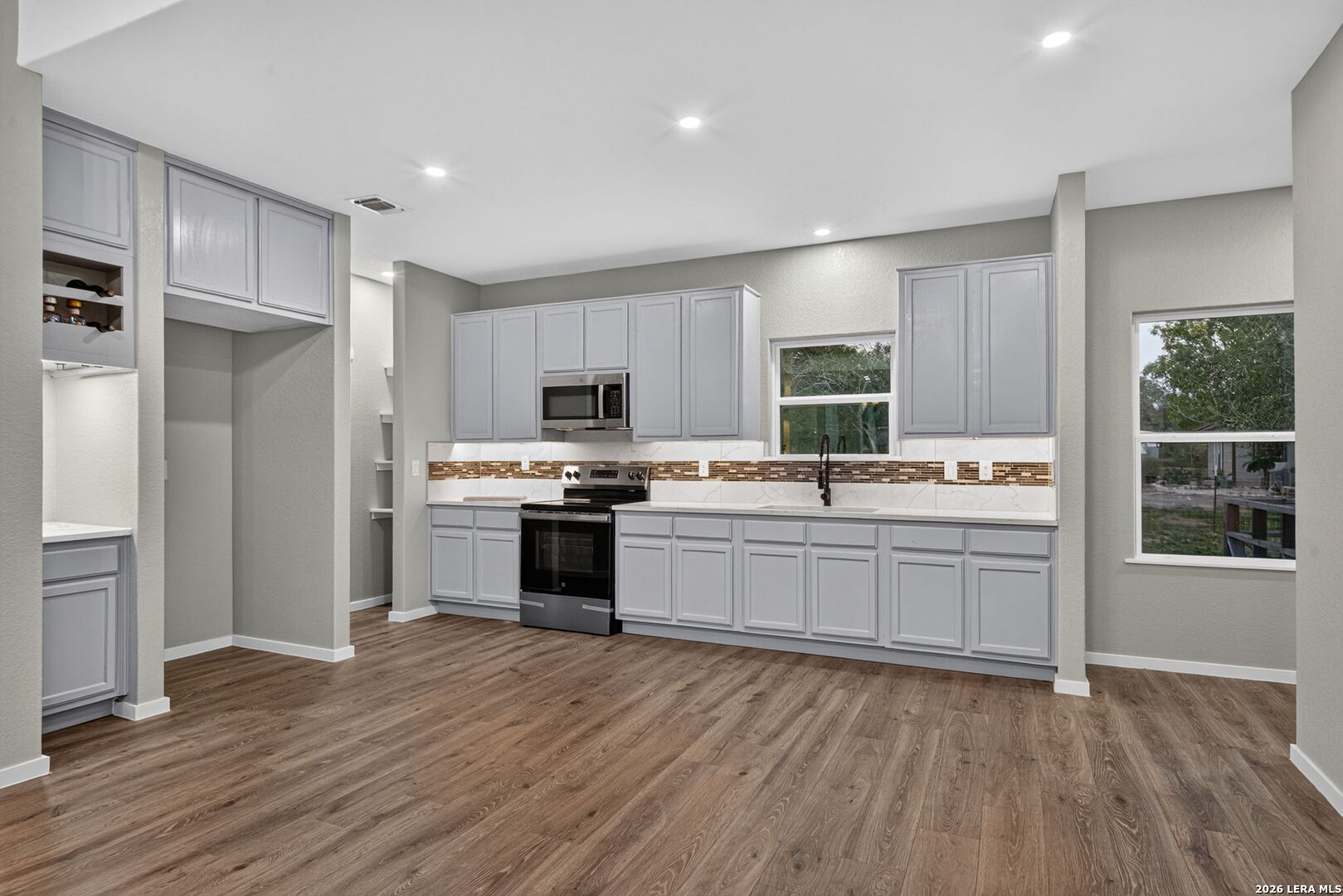 316 Royal Oaks Drive Somerset TX 78069