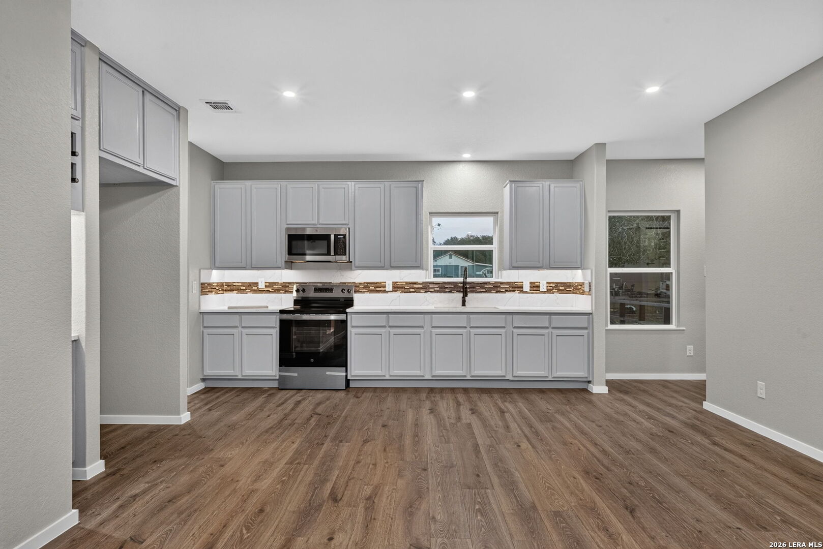 316 Royal Oaks Drive Somerset TX 78069