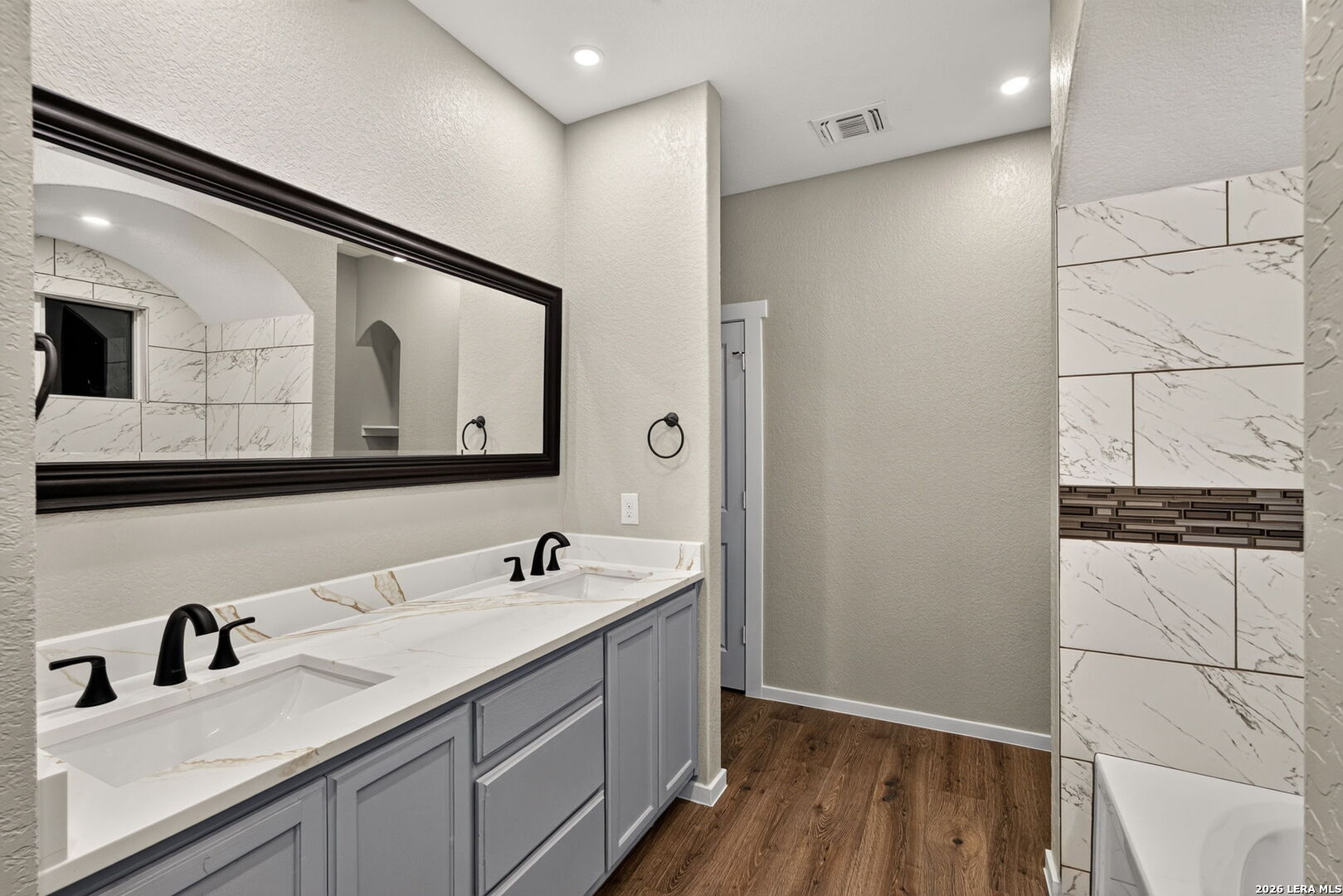 316 Royal Oaks Drive Somerset TX 78069