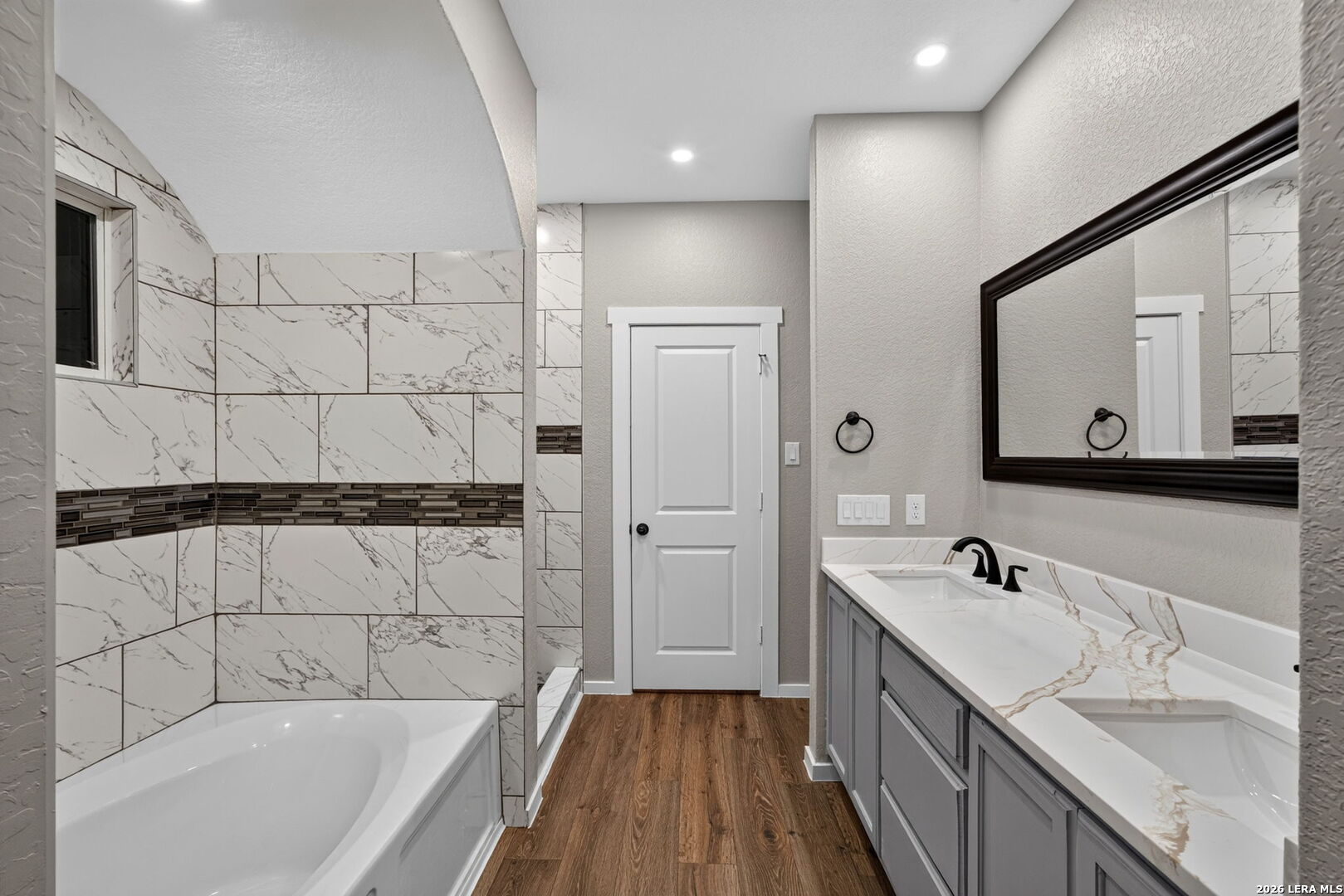 316 Royal Oaks Drive Somerset TX 78069