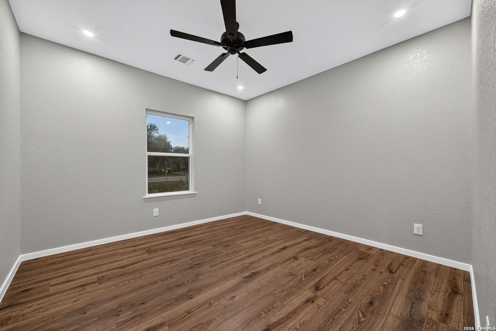 316 Royal Oaks Drive Somerset TX 78069