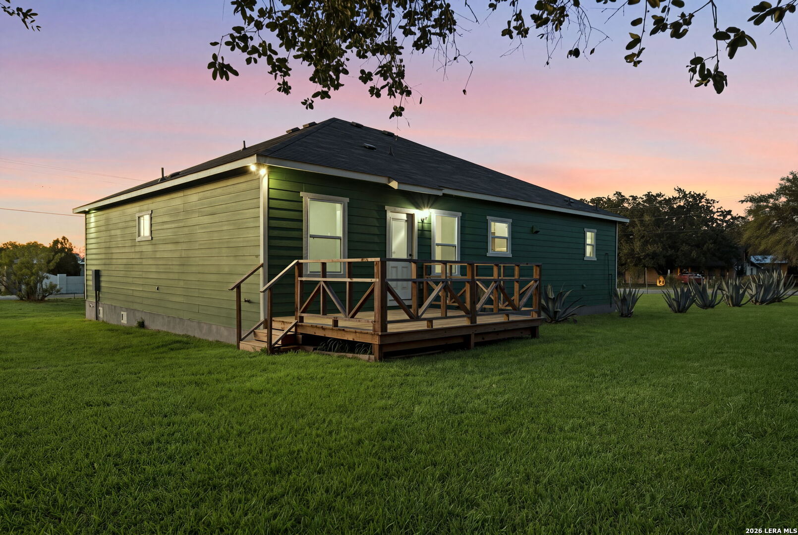 316 Royal Oaks Drive Somerset TX 78069