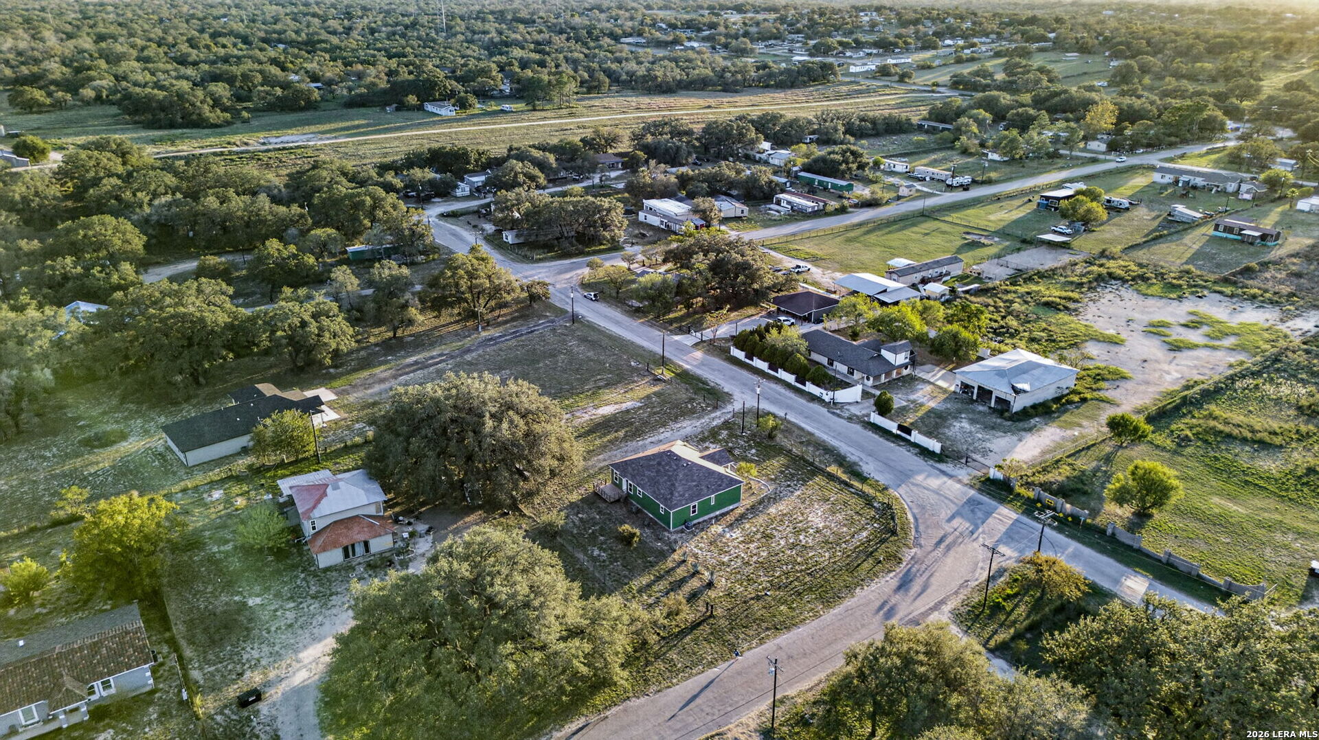 316 Royal Oaks Drive Somerset TX 78069