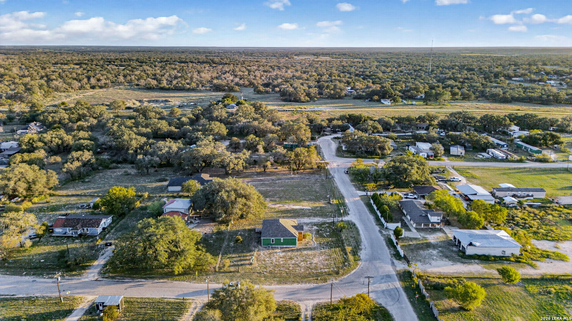 316 Royal Oaks Drive Somerset TX 78069