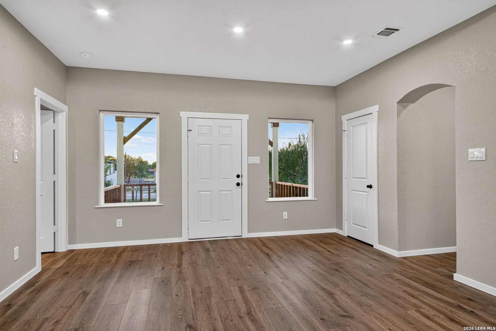 316 Royal Oaks Drive Somerset TX 78069