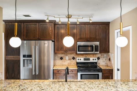 16503 Burr Hill San Antonio TX 78247