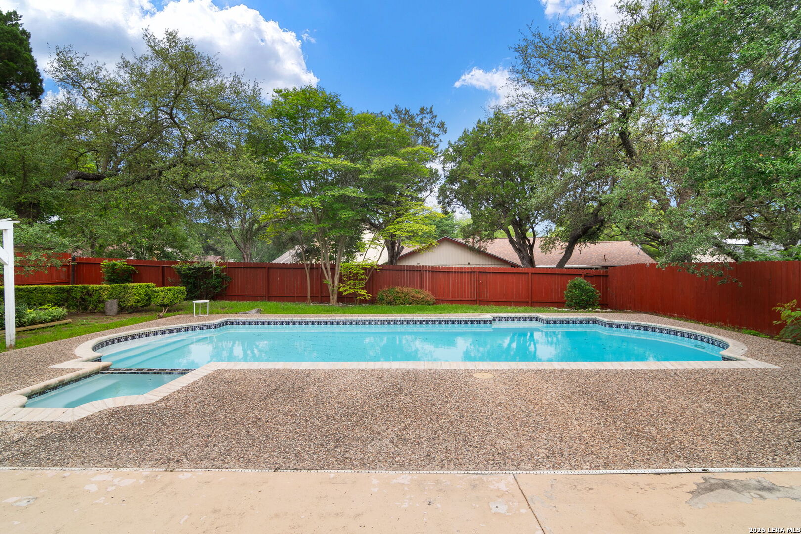 16503 Burr Hill San Antonio TX 78247