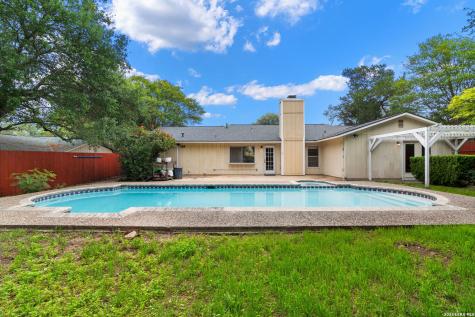 16503 Burr Hill San Antonio TX 78247