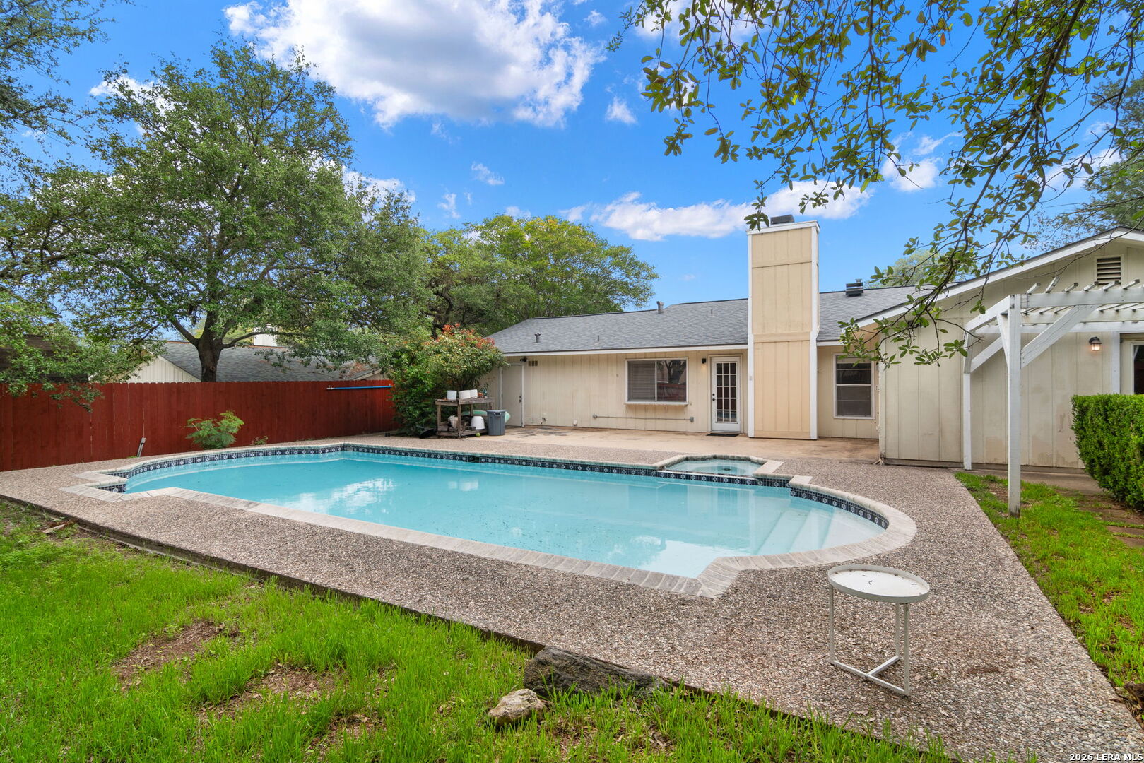 16503 Burr Hill San Antonio TX 78247