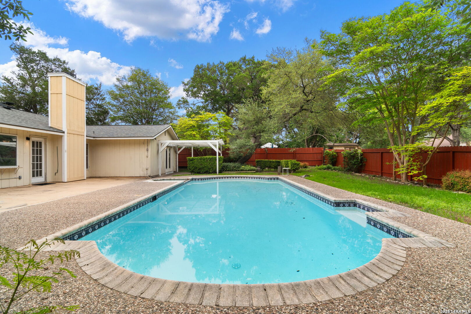 16503 Burr Hill San Antonio TX 78247