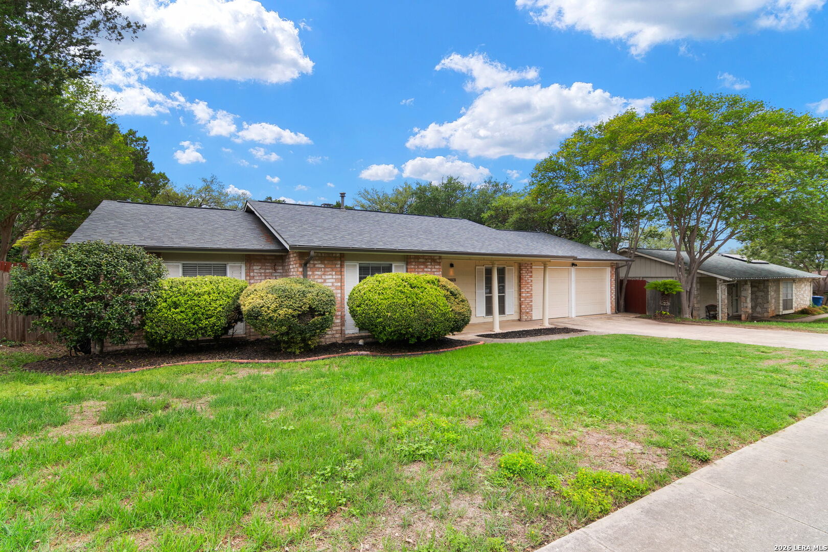16503 Burr Hill San Antonio TX 78247
