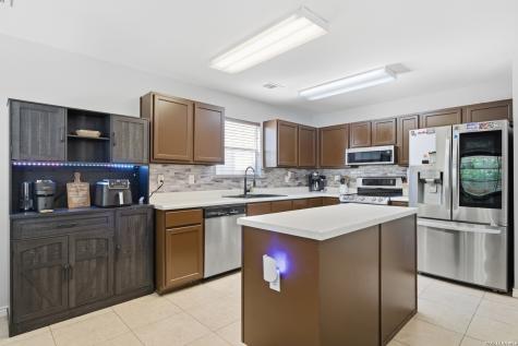 11622 Shotgun Way Helotes TX 78023