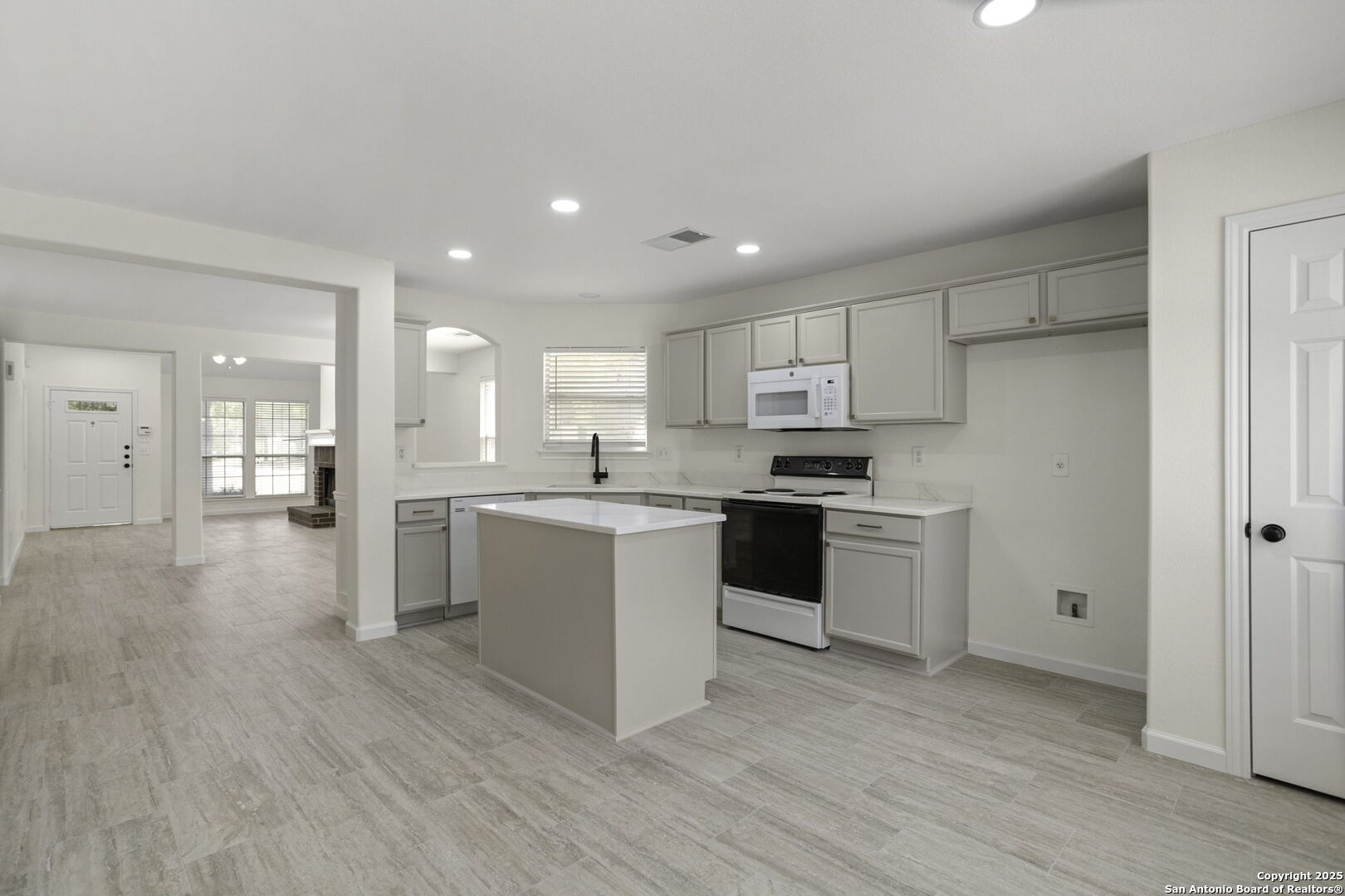 4106 Blairwood San Antonio TX 78247