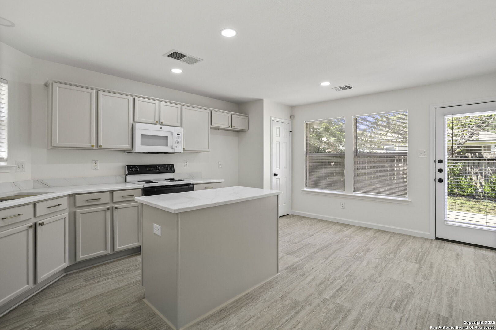 4106 Blairwood San Antonio TX 78247