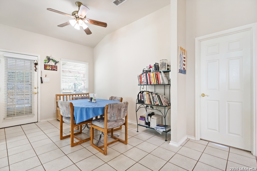 1123 Meadowalk San Antonio TX 78253