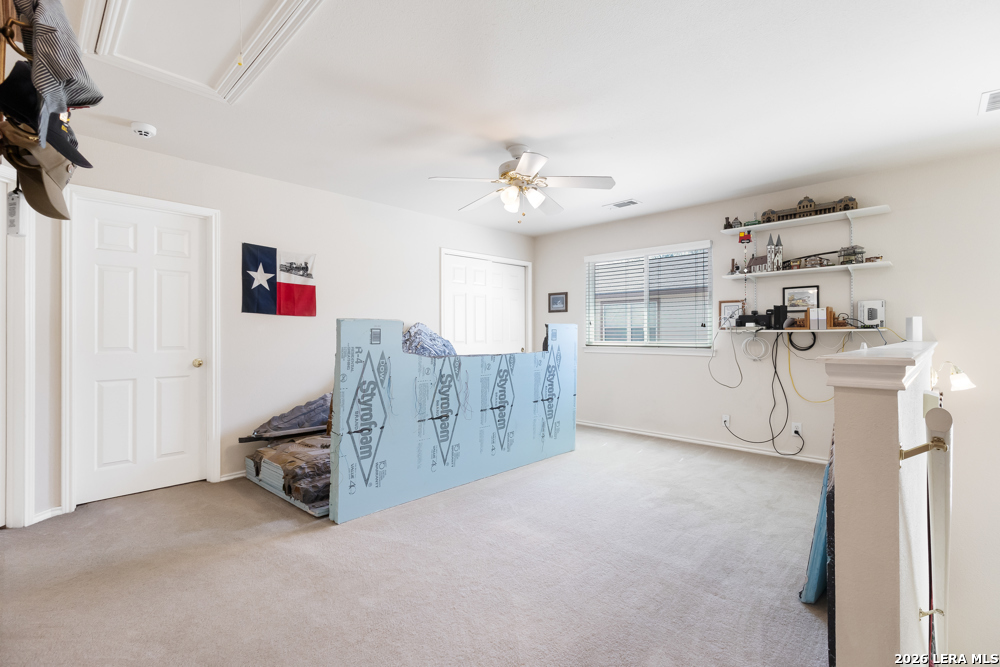 1123 Meadowalk San Antonio TX 78253