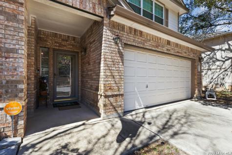 1123 Meadowalk San Antonio TX 78253