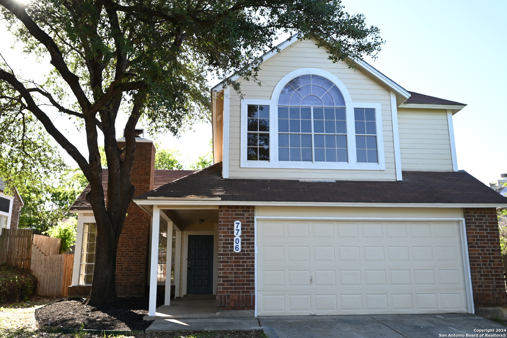 7706 Broken Arrow Converse TX 78109
