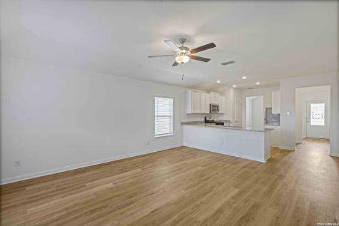 3442 Warlow Branch San Antonio TX 78109