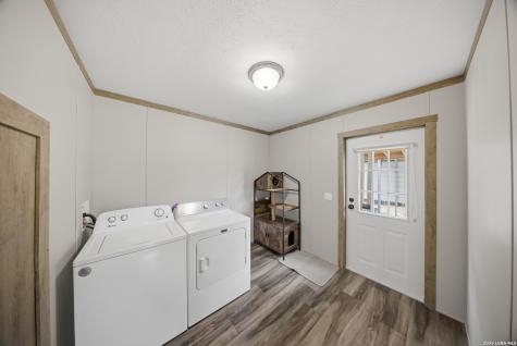 22718 Gold Gap Street Elmendorf TX 78112