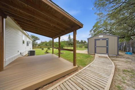 22718 Gold Gap Street Elmendorf TX 78112