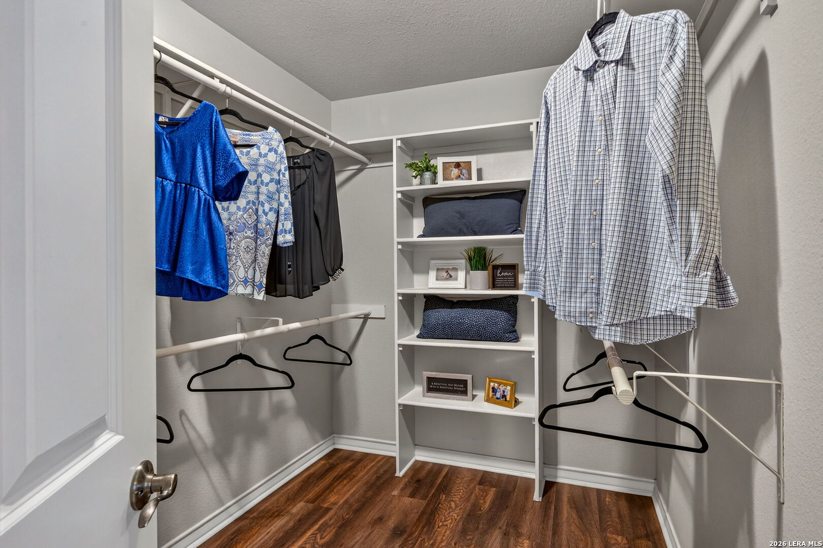 1827 Oakline San Antonio TX 78232