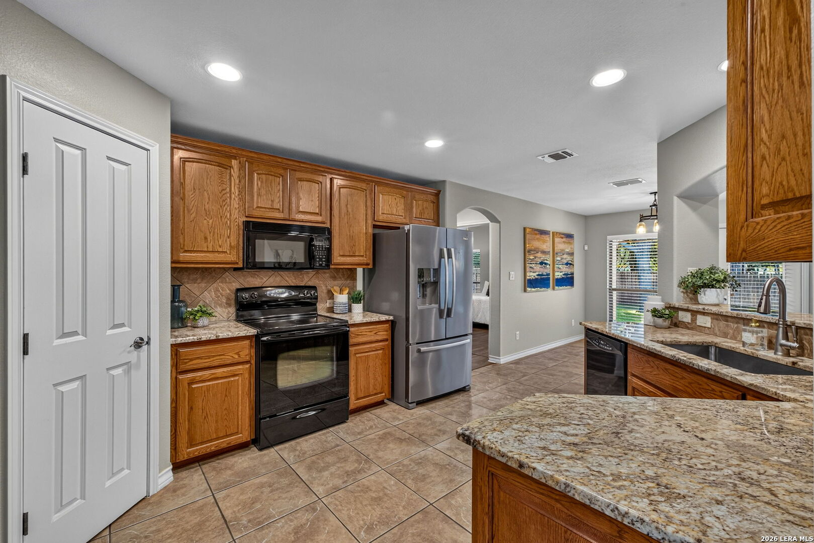 1827 Oakline San Antonio TX 78232