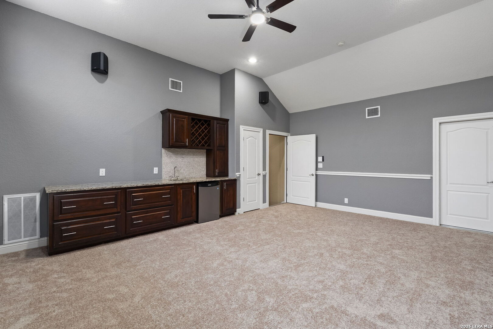 1911 Far Niente San Antonio TX 78258