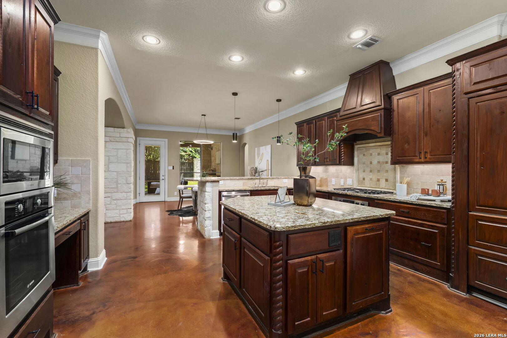 1911 Far Niente San Antonio TX 78258